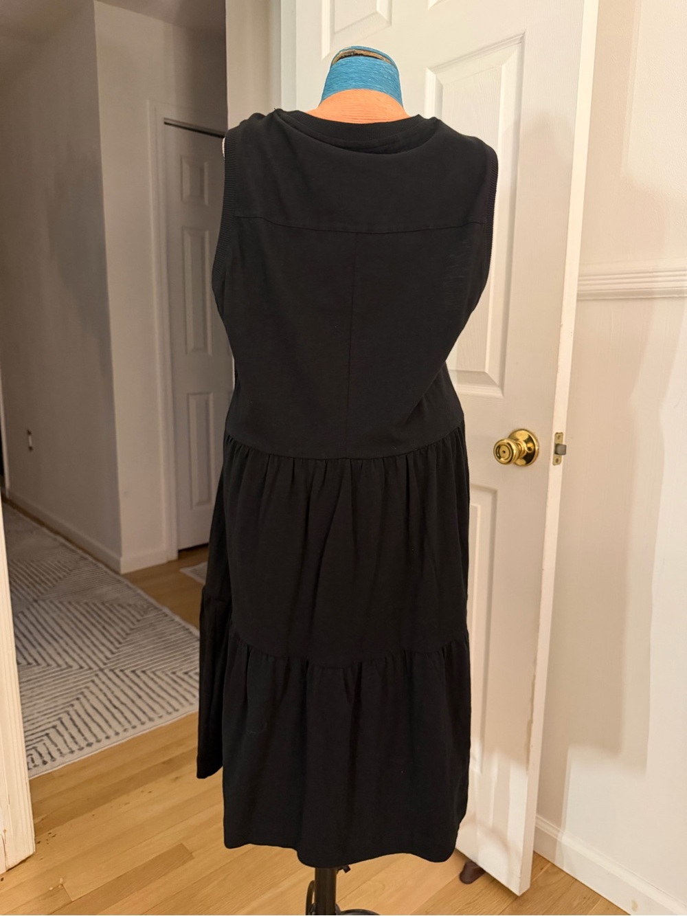NWT VTG Velvet Heart Black Sleeveless Tiered Midi Dress